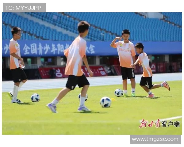 足球互动展带你体验绿茵场上的激情与乐趣尽享足球文化的魅力与互动体验